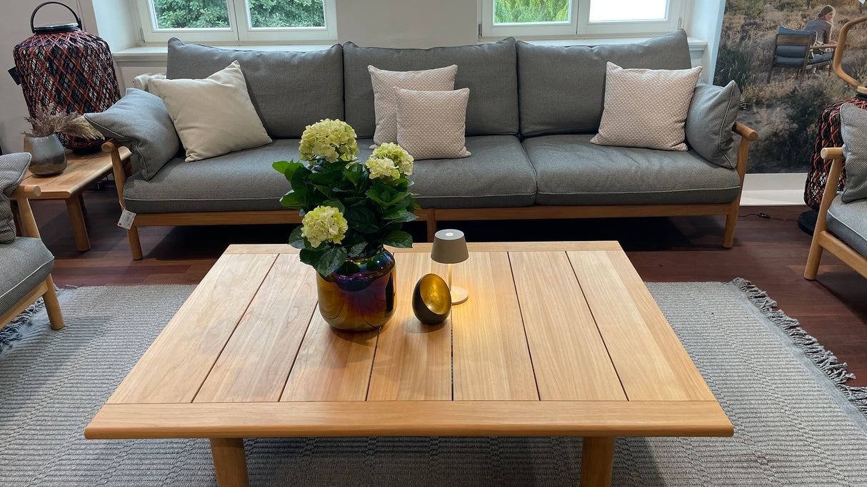 DEDON TIBBO Lounge - TIBBO 2er Sofa, 3er Sofa, Sessel und Kaffeetisch