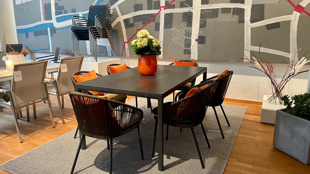 Solpuri Tischgruppe - Soft Dining Tisch mit 6 Fischer Basil Sessel