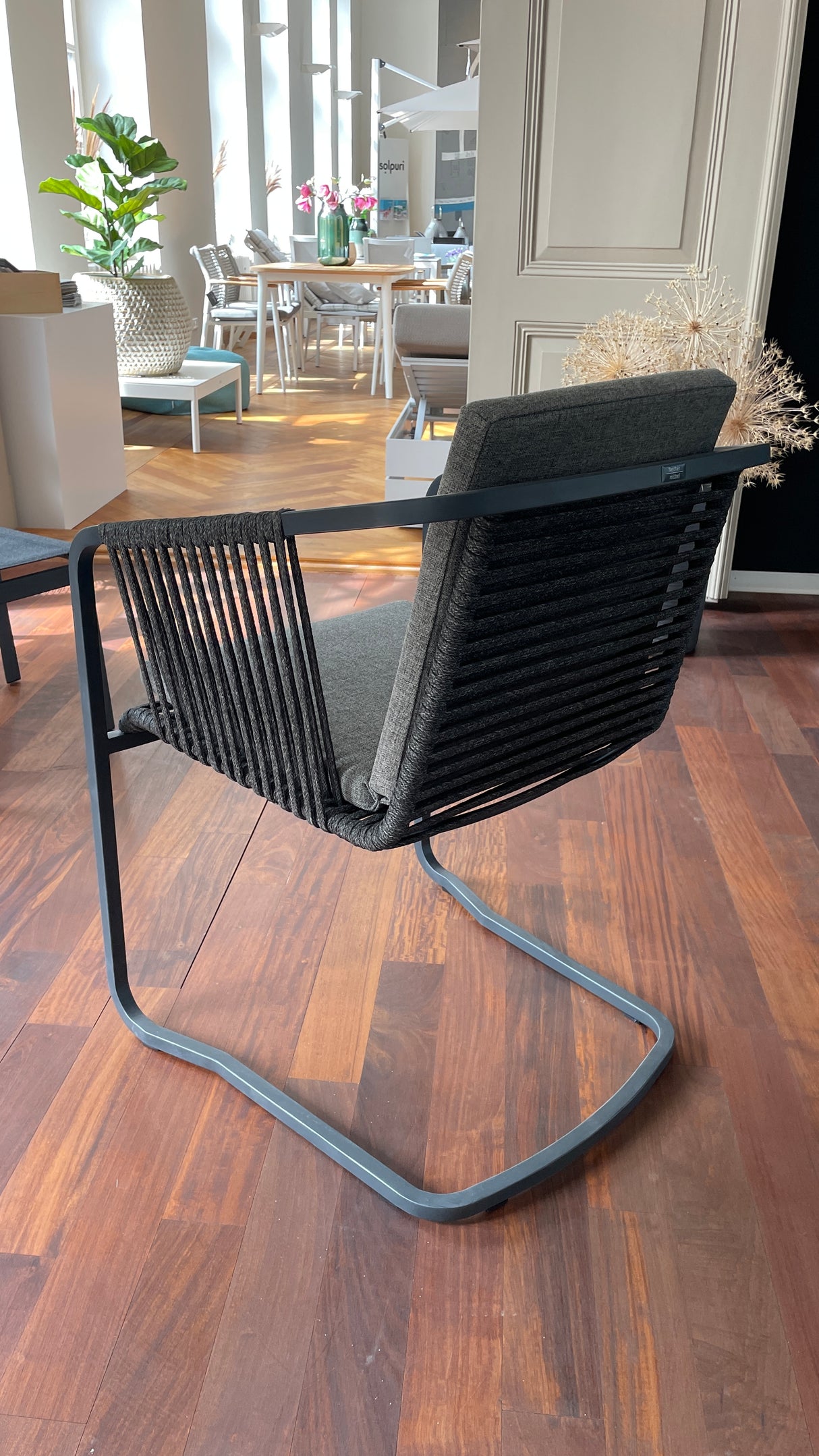 Fischer Tischgruppe - Tierre Unikat Tisch mit 6 Suite Dining Stühlen