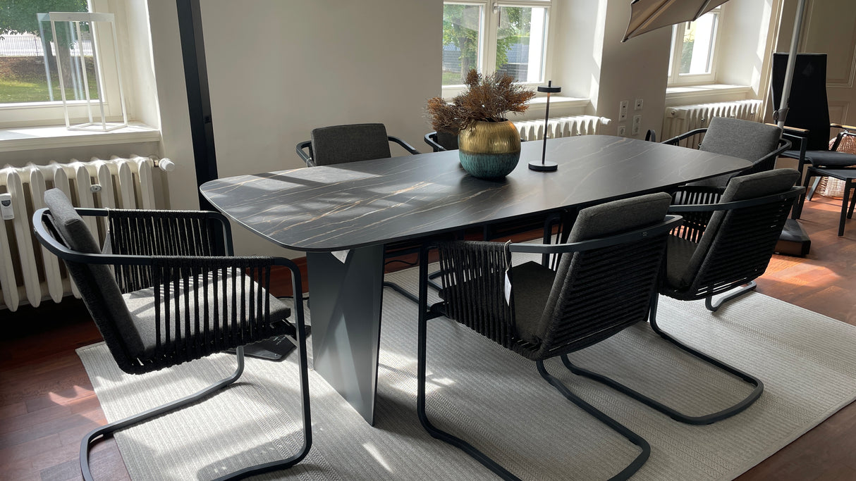 Fischer Tischgruppe - Tierre Unikat Tisch mit 6 Suite Dining Stühlen