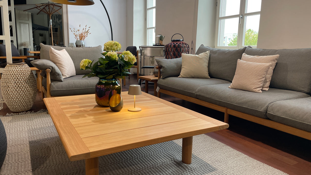 DEDON TIBBO Lounge - TIBBO 2er Sofa, 3er Sofa, Sessel und Kaffeetisch