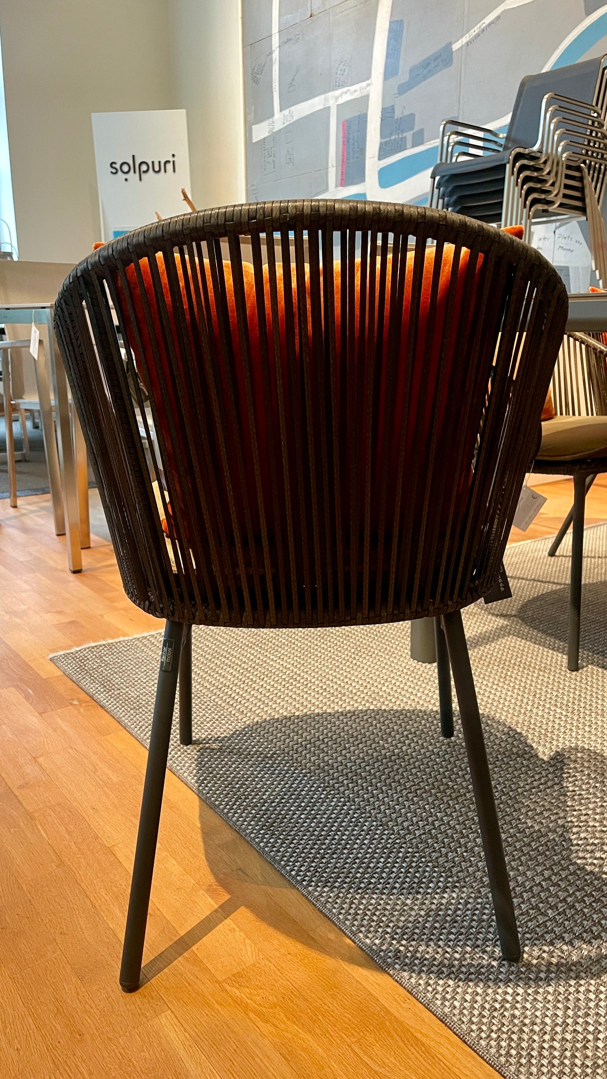 Solpuri Tischgruppe - Soft Dining Tisch mit 6 Fischer Basil Sessel