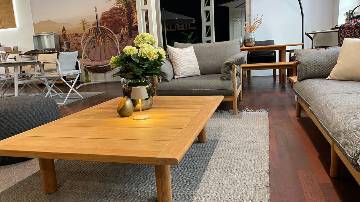 DEDON TIBBO Lounge - TIBBO 2er Sofa, 3er Sofa, Sessel und Kaffeetisch