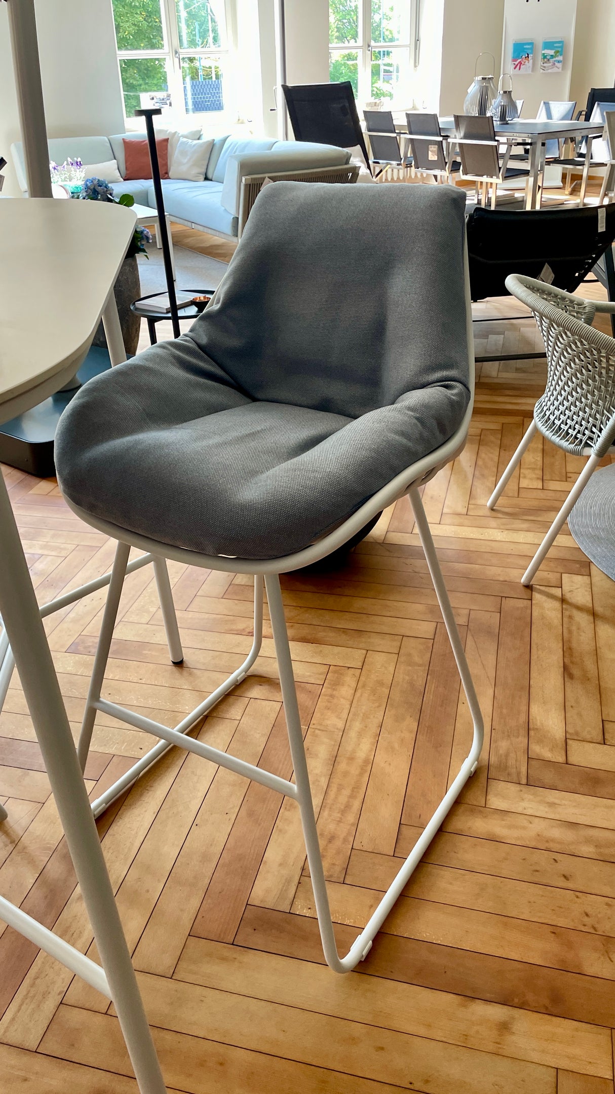 Solpuri Bartisch - Napoli Bartisch mit 2 Chill Barhockern