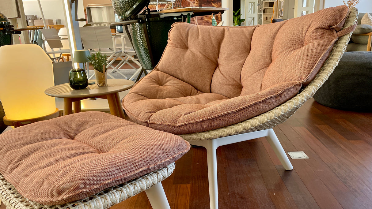 DEDON MBRACE Lounge Sessel & Hocker