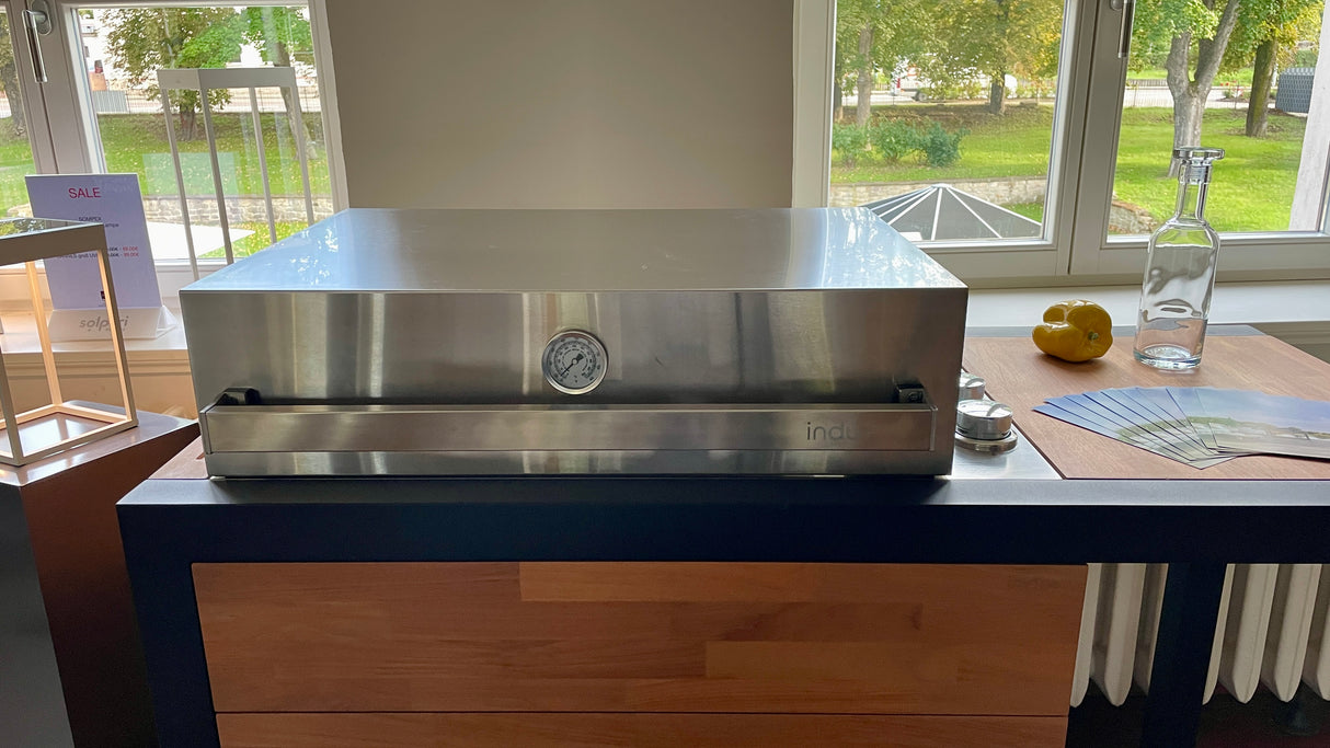 INDU+ Arvid Trolley inkl. Gasgrill mit hohen Deckel & Zusätzlichen Teppanyaki Gasgrill
