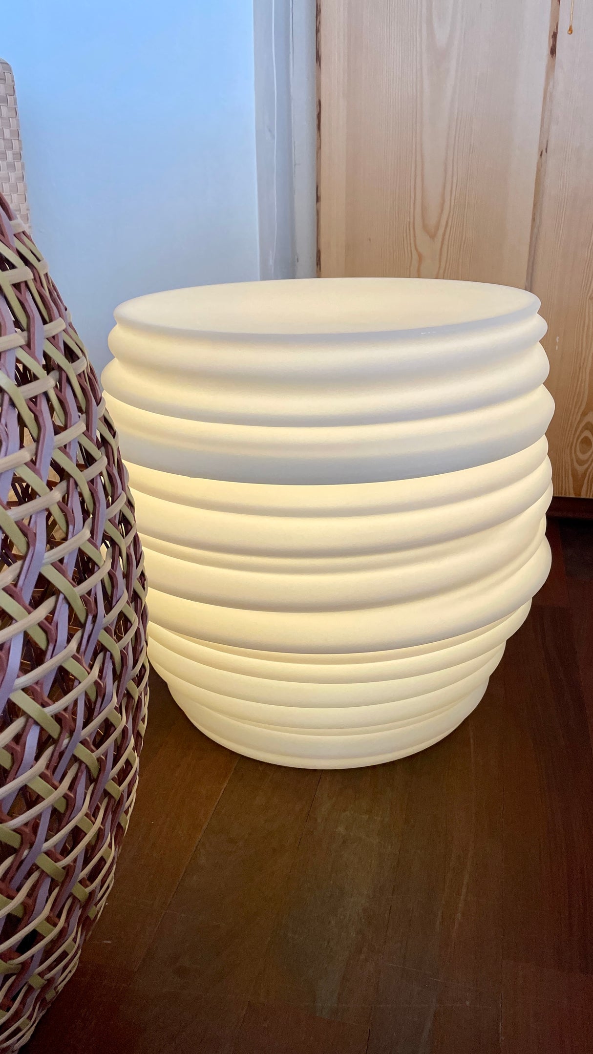 DEDON BABYLON Lampe & Beistelltisch