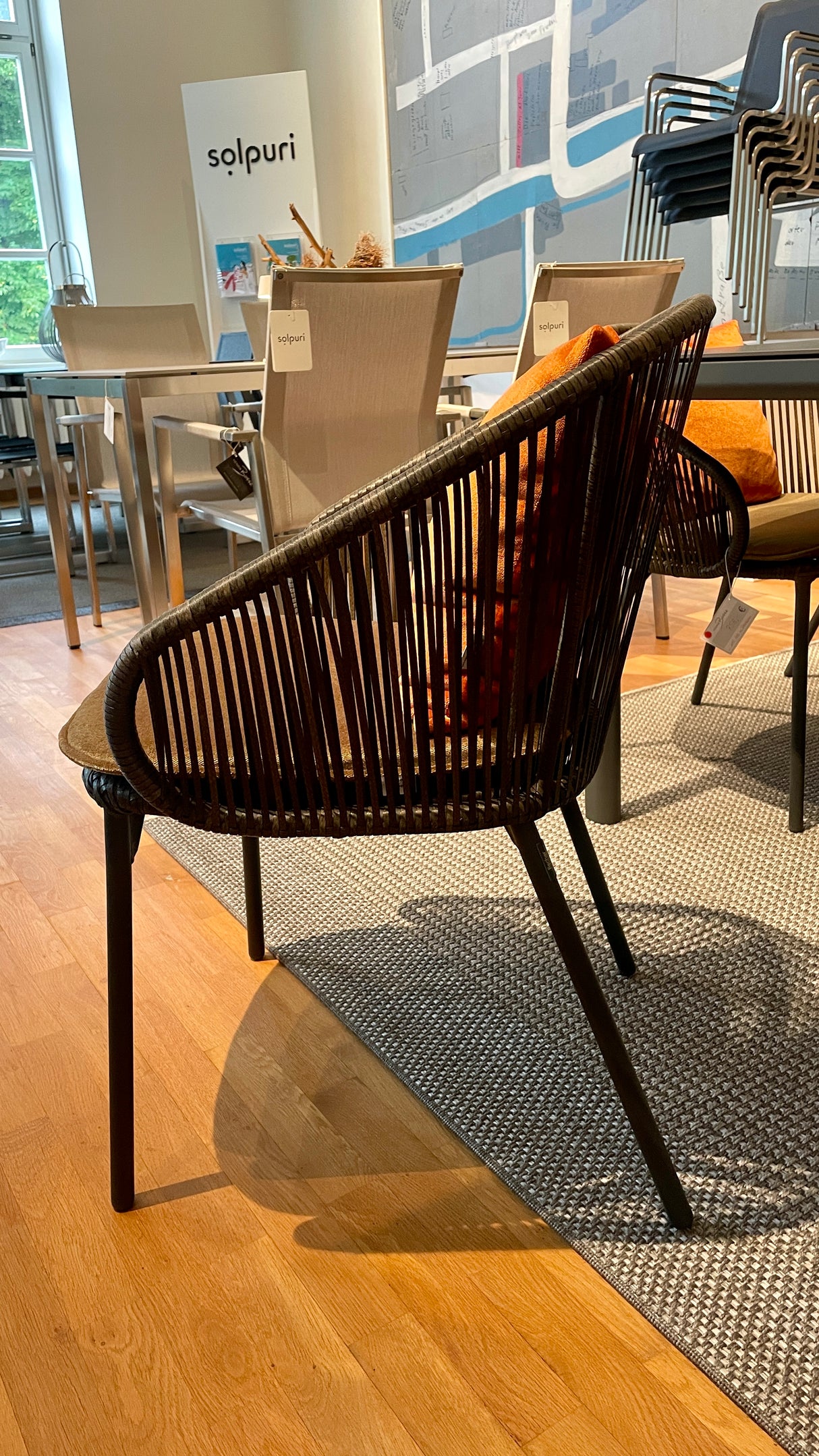 Solpuri Tischgruppe - Soft Dining Tisch mit 6 Fischer Basil Sessel