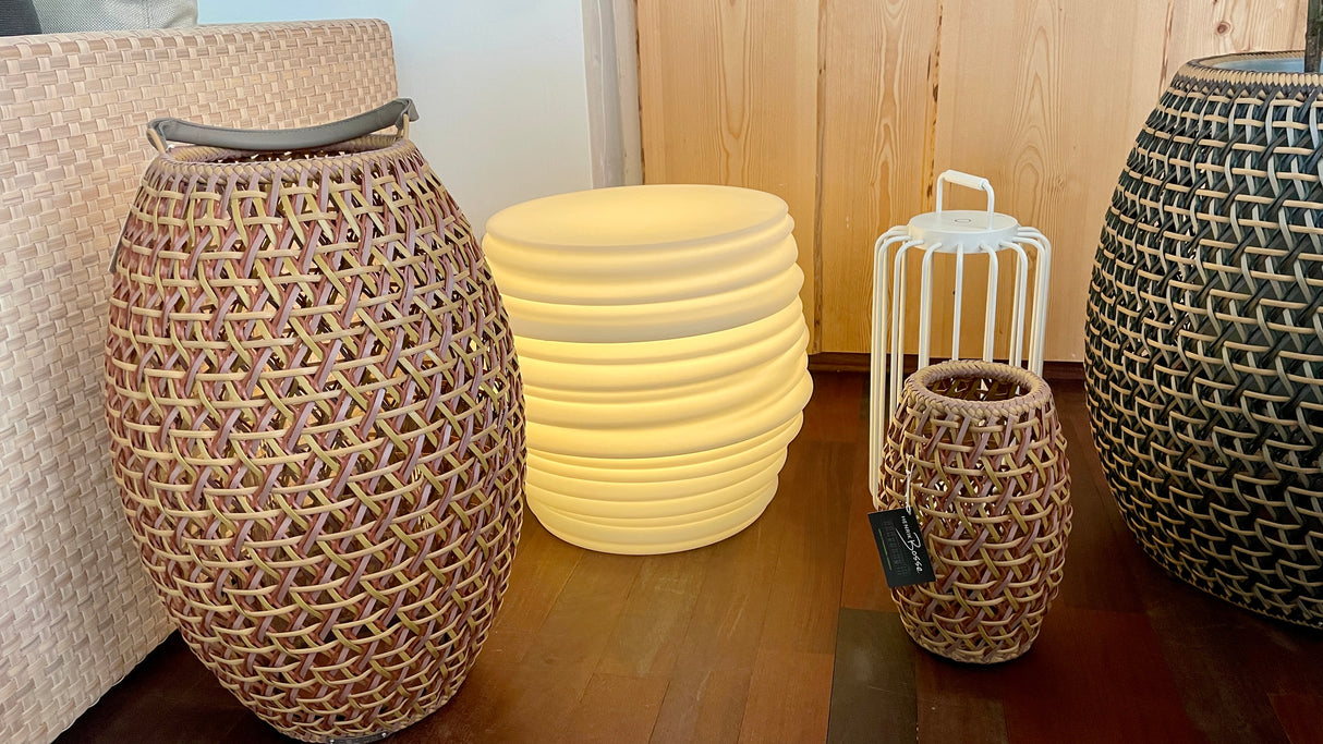 DEDON BABYLON Lampe & Beistelltisch