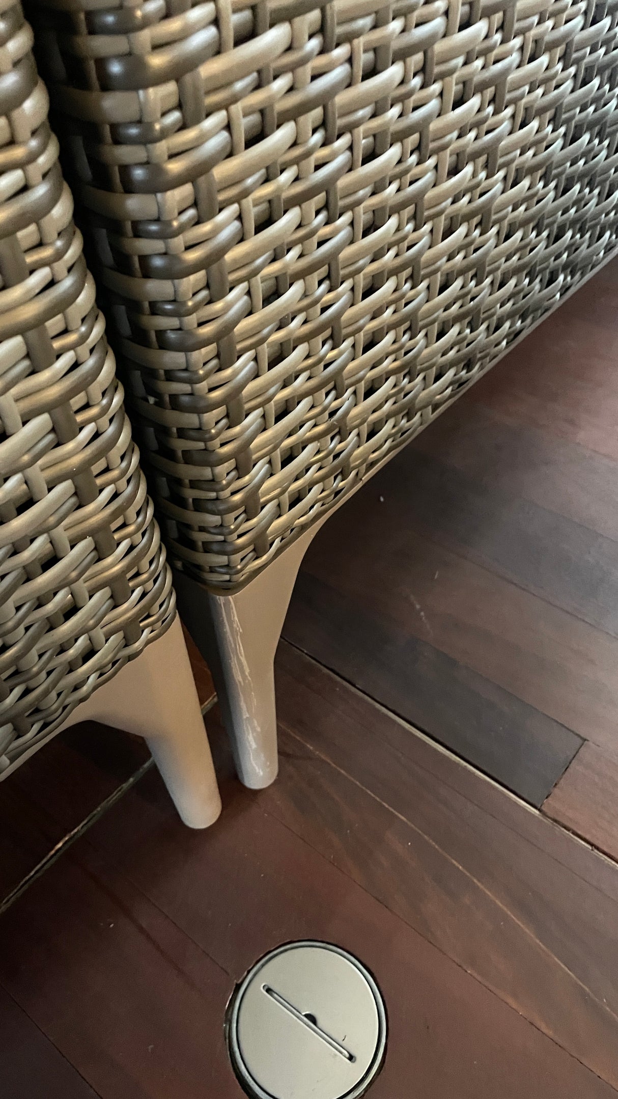 DEDON MU - Lounge mit passenden Kaffeetisch