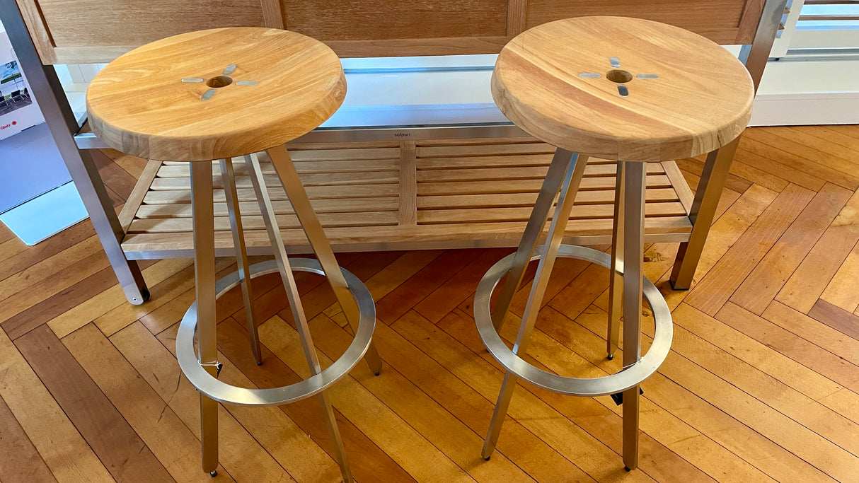 Solpuri Cocktailküche - Butler mit 2 Yix Barhockern