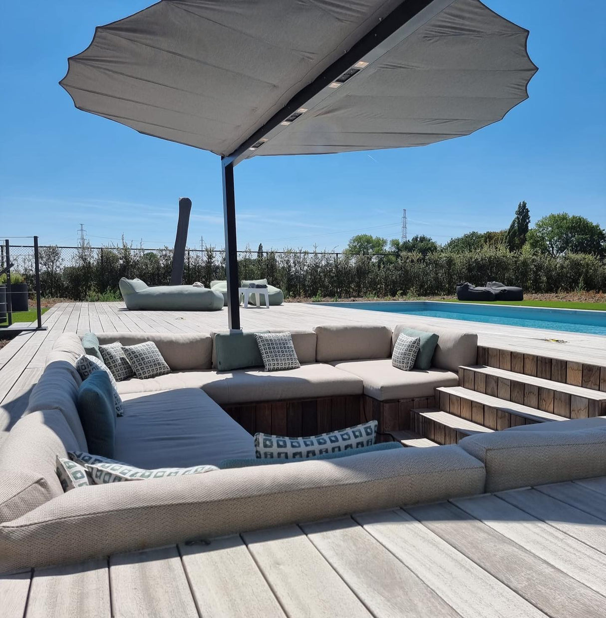 Heatsail LEAF Heizstrahler & Sonnenschirm