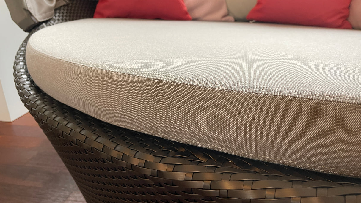 DEDON ORBIT - Daybed mit passenden Kissenset