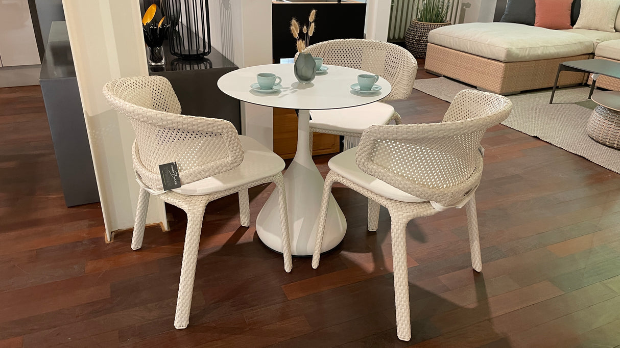 DEDON Tischgruppe - SATELLITE Tisch mit 3 Seashell Stühlen