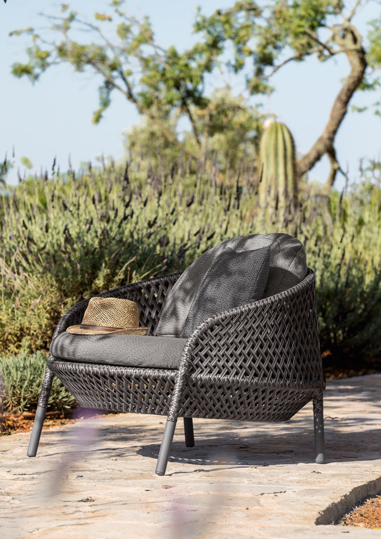 DEDON AHNDA 2er- Sofa inkl. Dry+ Sitz & Rückenkissen