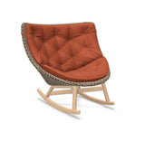 DEDON MBRACE Schaukelstuhl Teak Gestell - Geflecht Chestnut