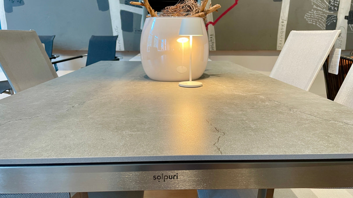 Solpuri Tischgruppe - Classic stainless steel  Dining Tisch mit 4 Dance Stühlen