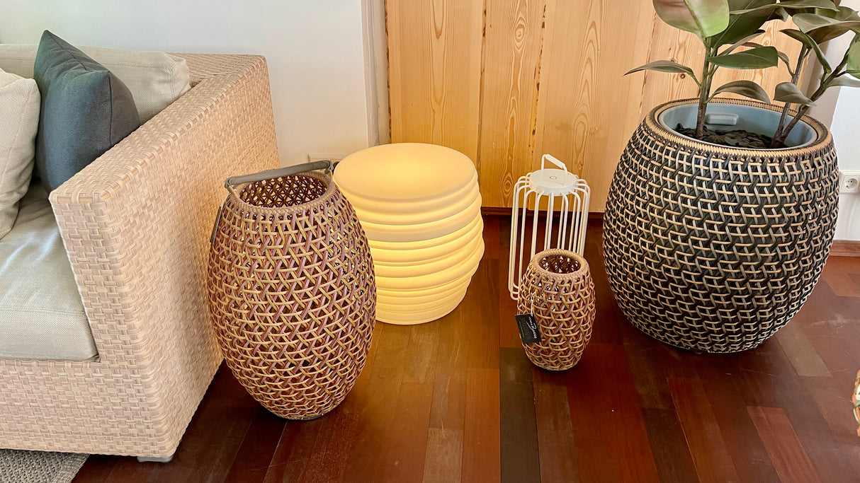 DEDON BABYLON Lampe & Beistelltisch