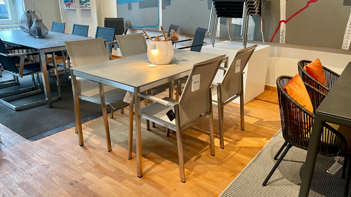Solpuri Tischgruppe - Classic stainless steel  Dining Tisch mit 4 Dance Stühlen